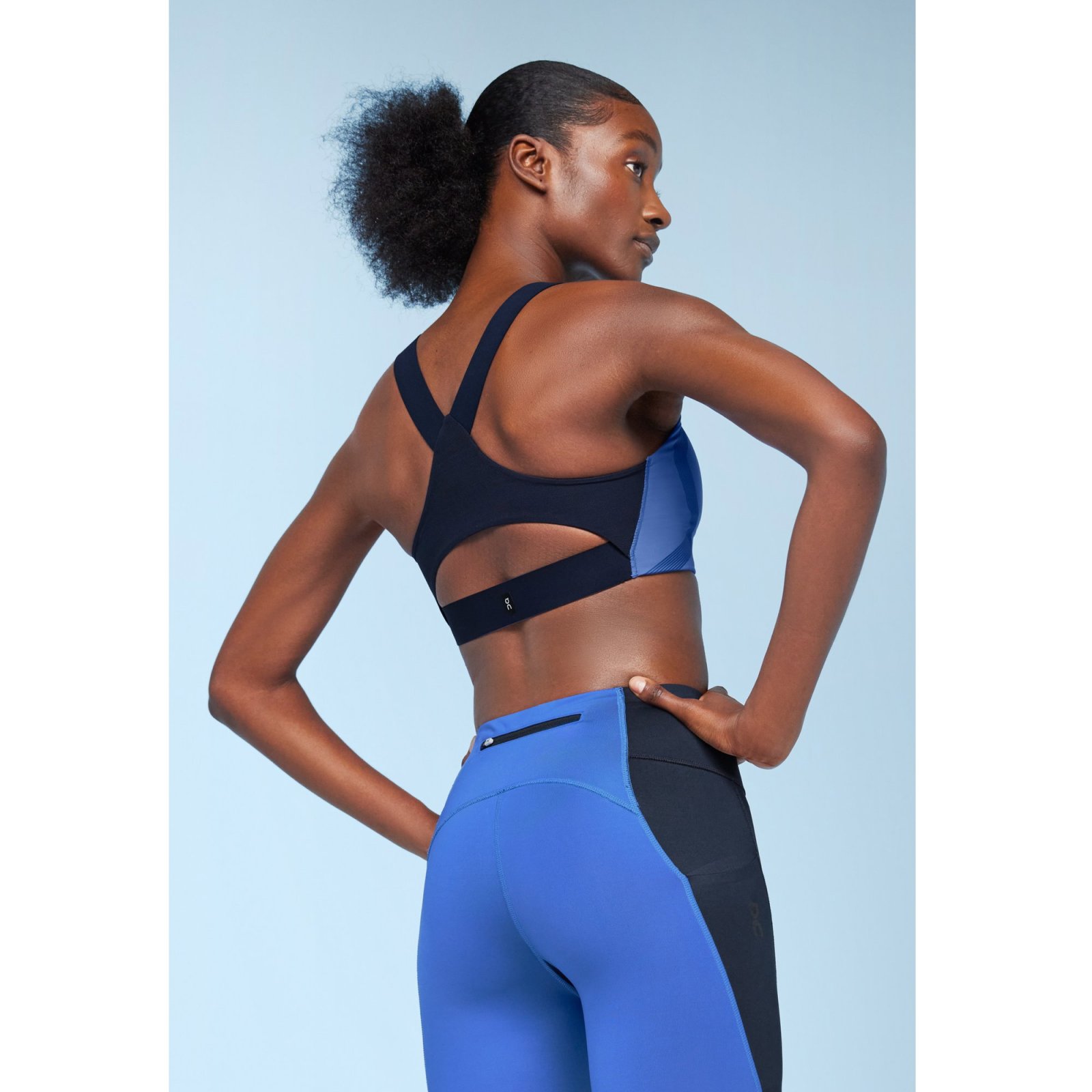 On Cloud - bustiera sport femei Performance Bra - negru