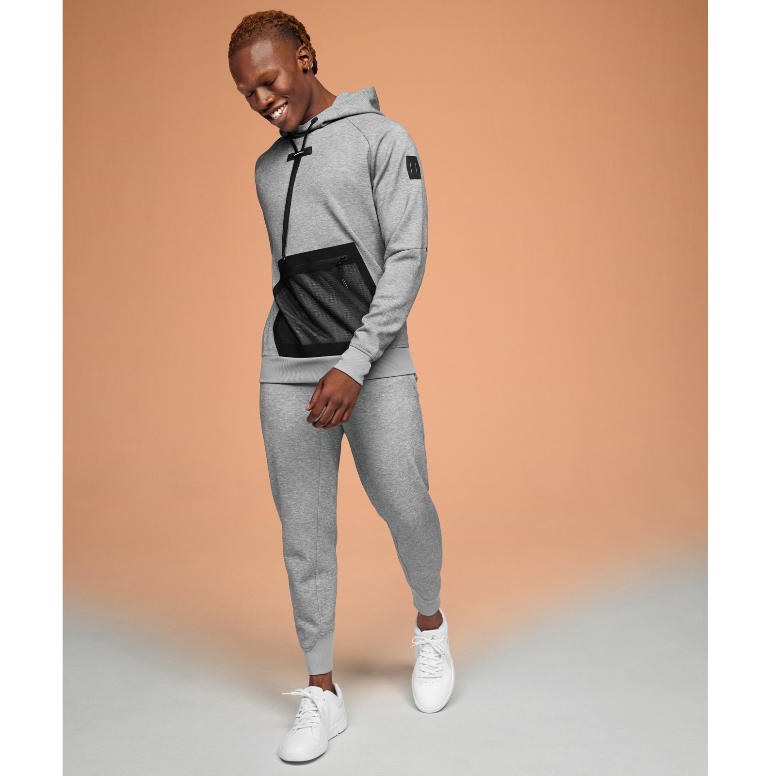 On Cloud - hanorac sport pentru barbati On new Hoodie - gri deschis negru
