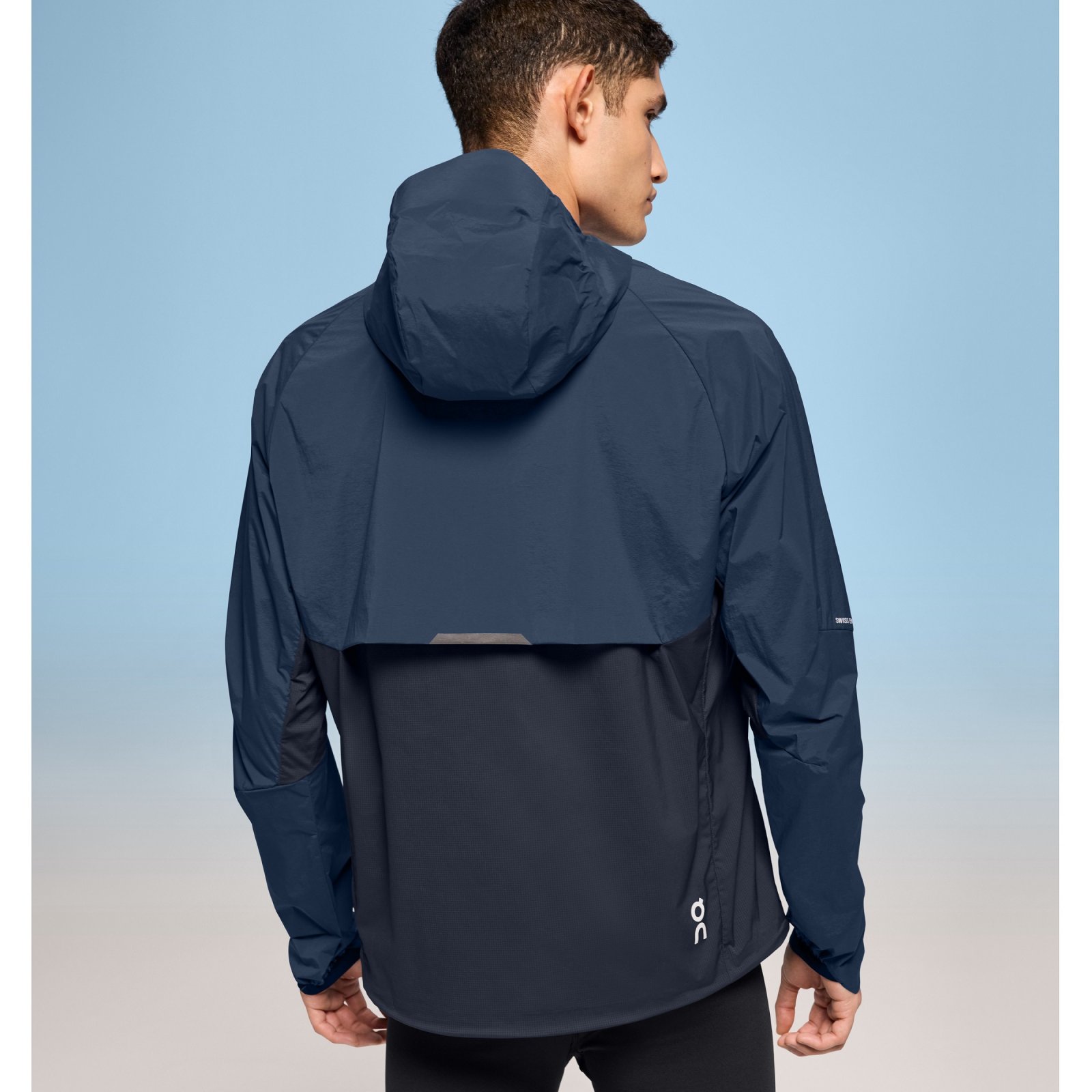 On Cloud - jacheta sport pentru barbati cu fermoar si gluga Core Jacket - albastru Denim Navy