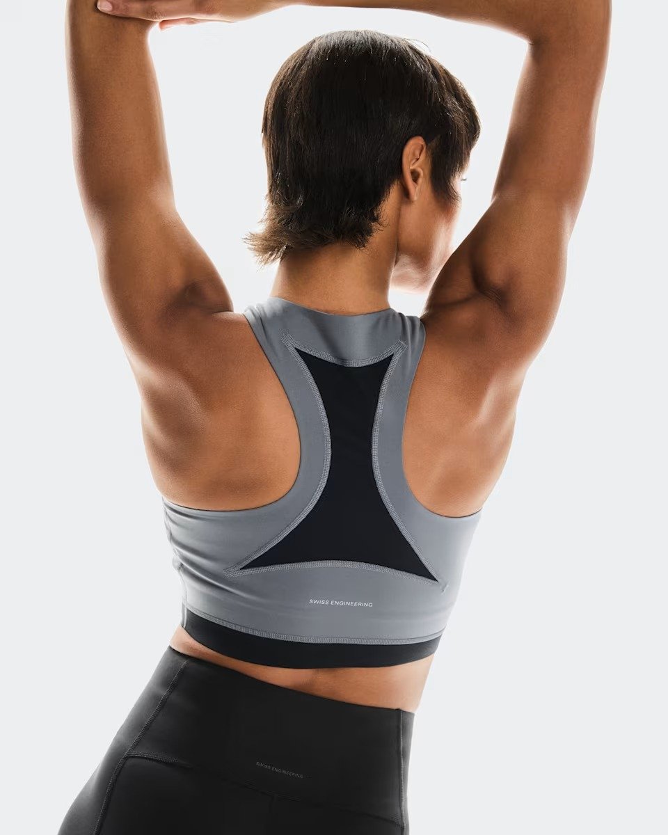 On - bustiera - Train 2-In-1 Crop W - Black