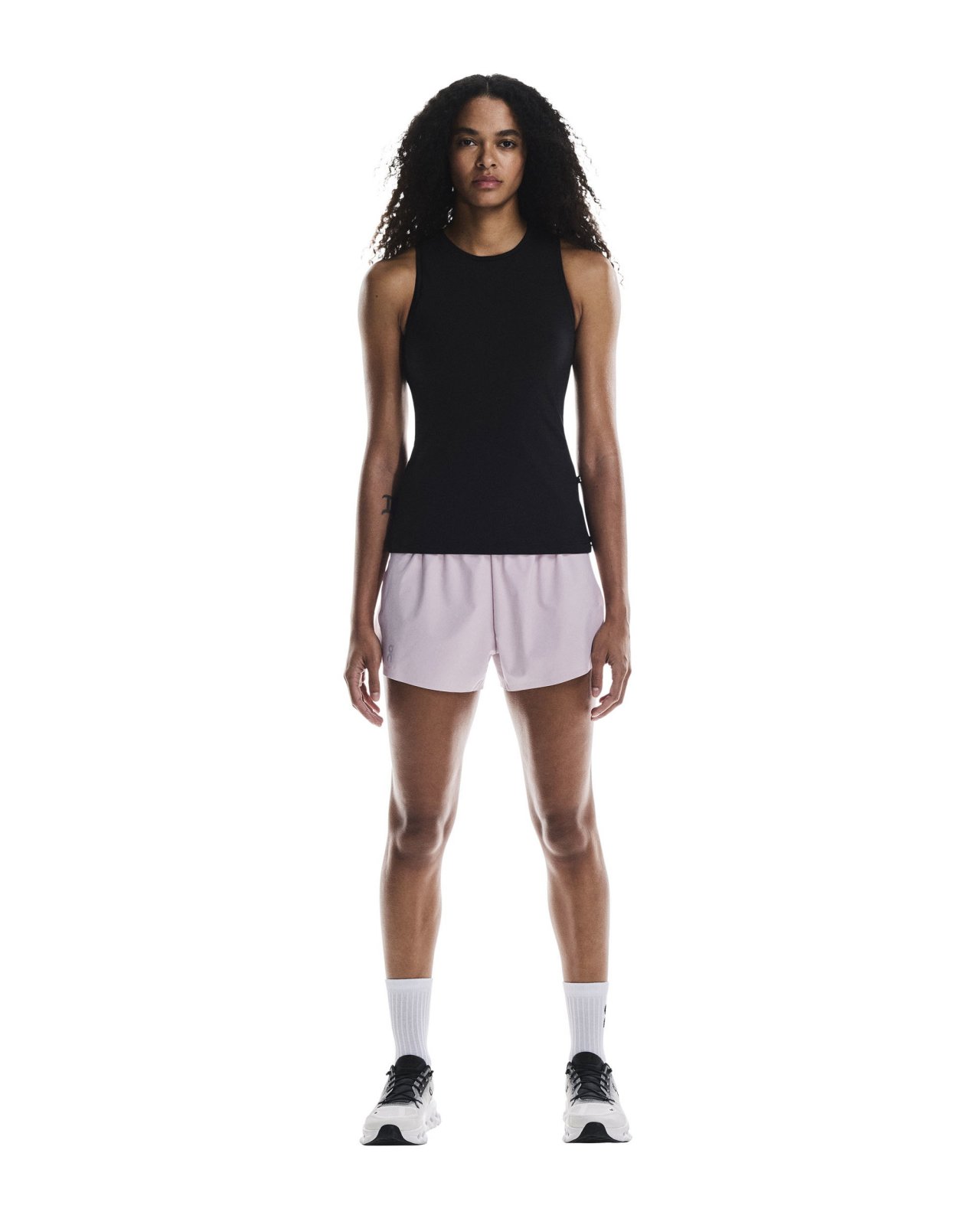 On - maiou tehnic - Studio Tank W - Black